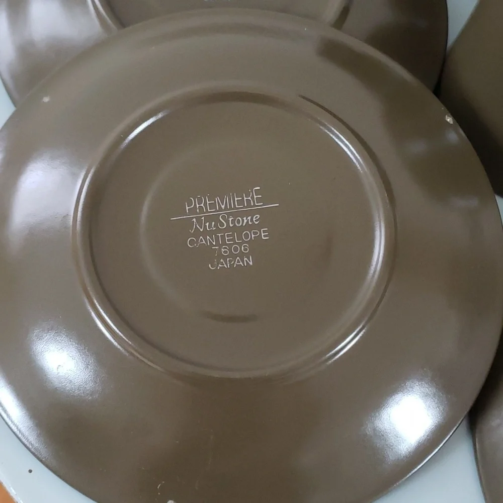 Premiere Nu Stone CANTELOPE 7606 Japan 70s Cups & Saucers Brown & Orange, VTG